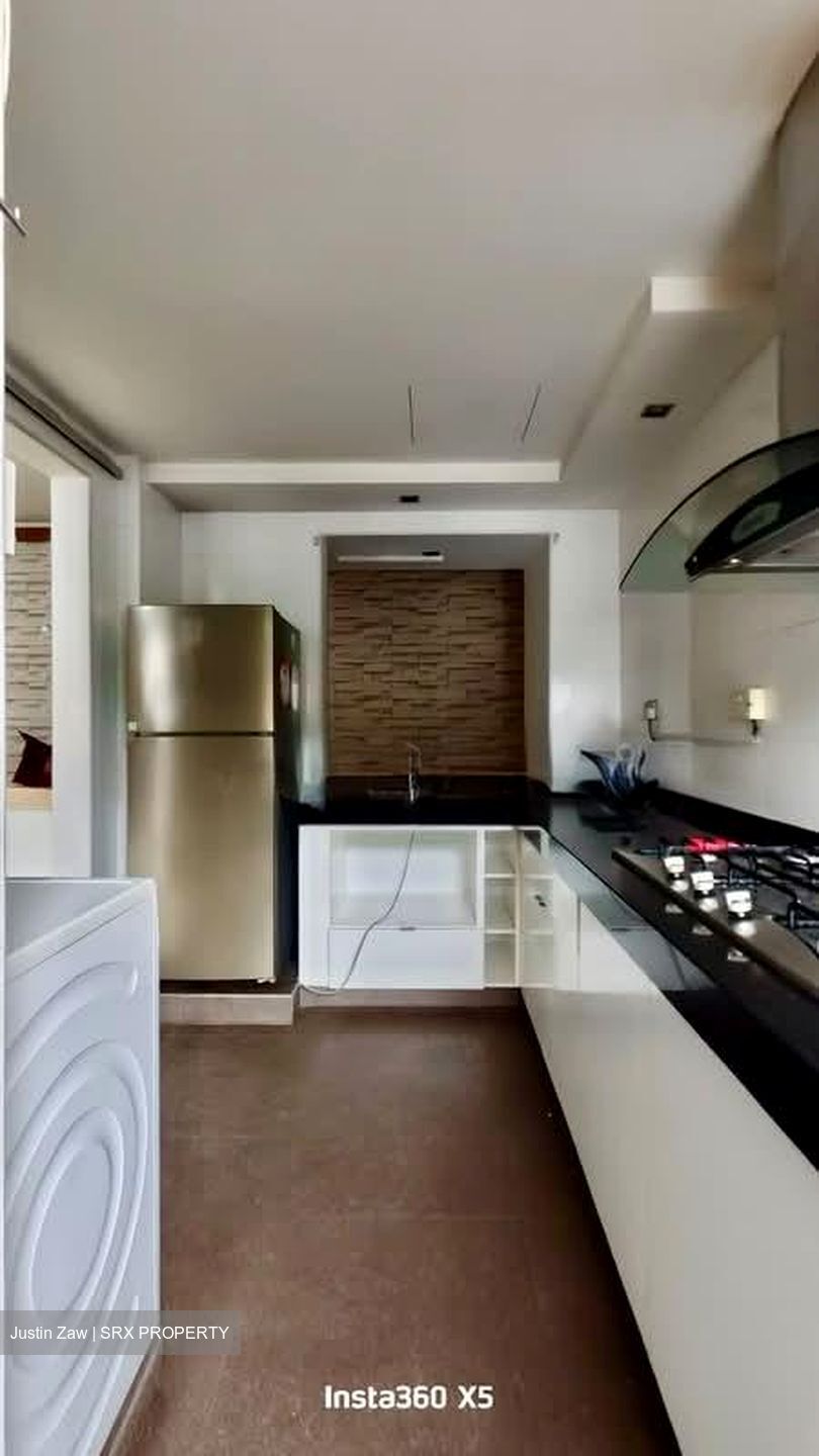 Parkview Apartments (D23), Apartment #569258641